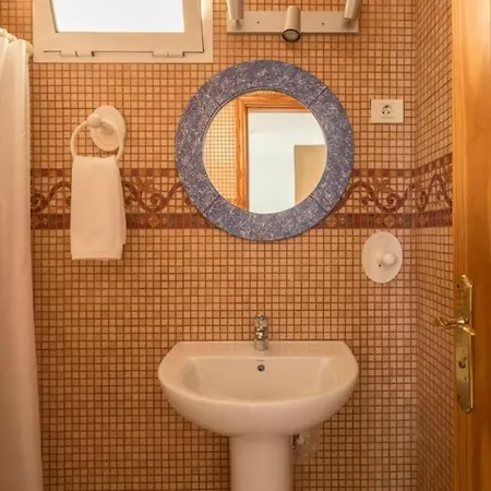Beachfront Remos With Lobos Island View, Private Pool, Wifi & Bbq By Amazzzing Travel Corralejo